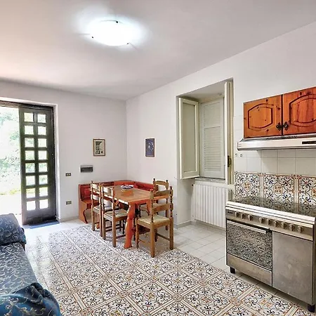 Sleeps 5 Pool Air Con Apartamento *