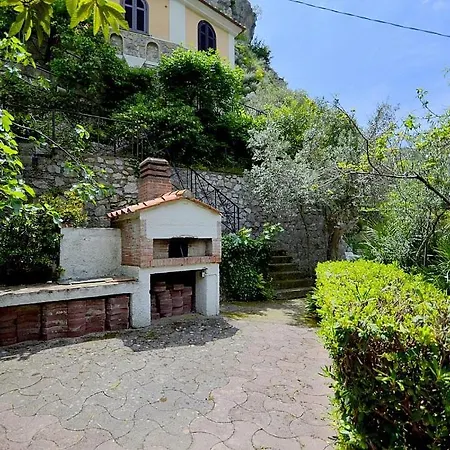 Sleeps 5 Pool Air Con *